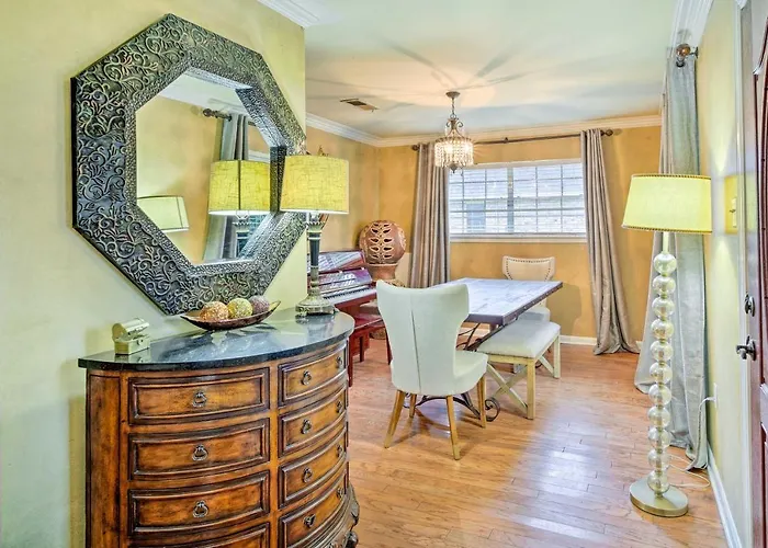 Charming ~ 5 Mi To Downtown! Lafayette